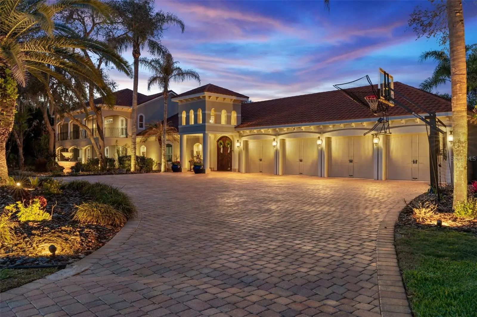 817 Hail Court, FL