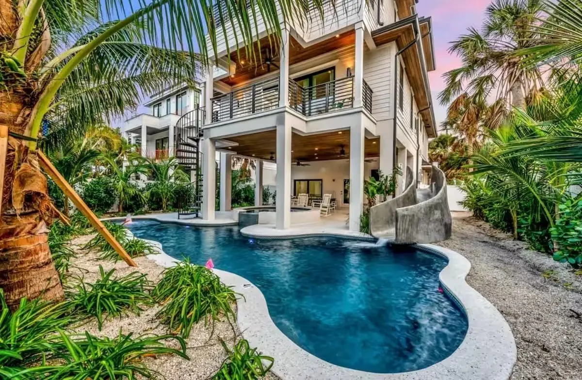 85 Avenida Messina, FL