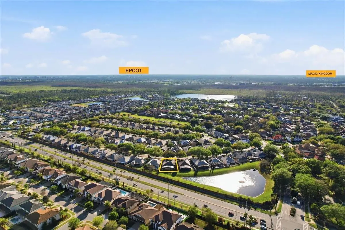 10926 Woodchase Circle, FL