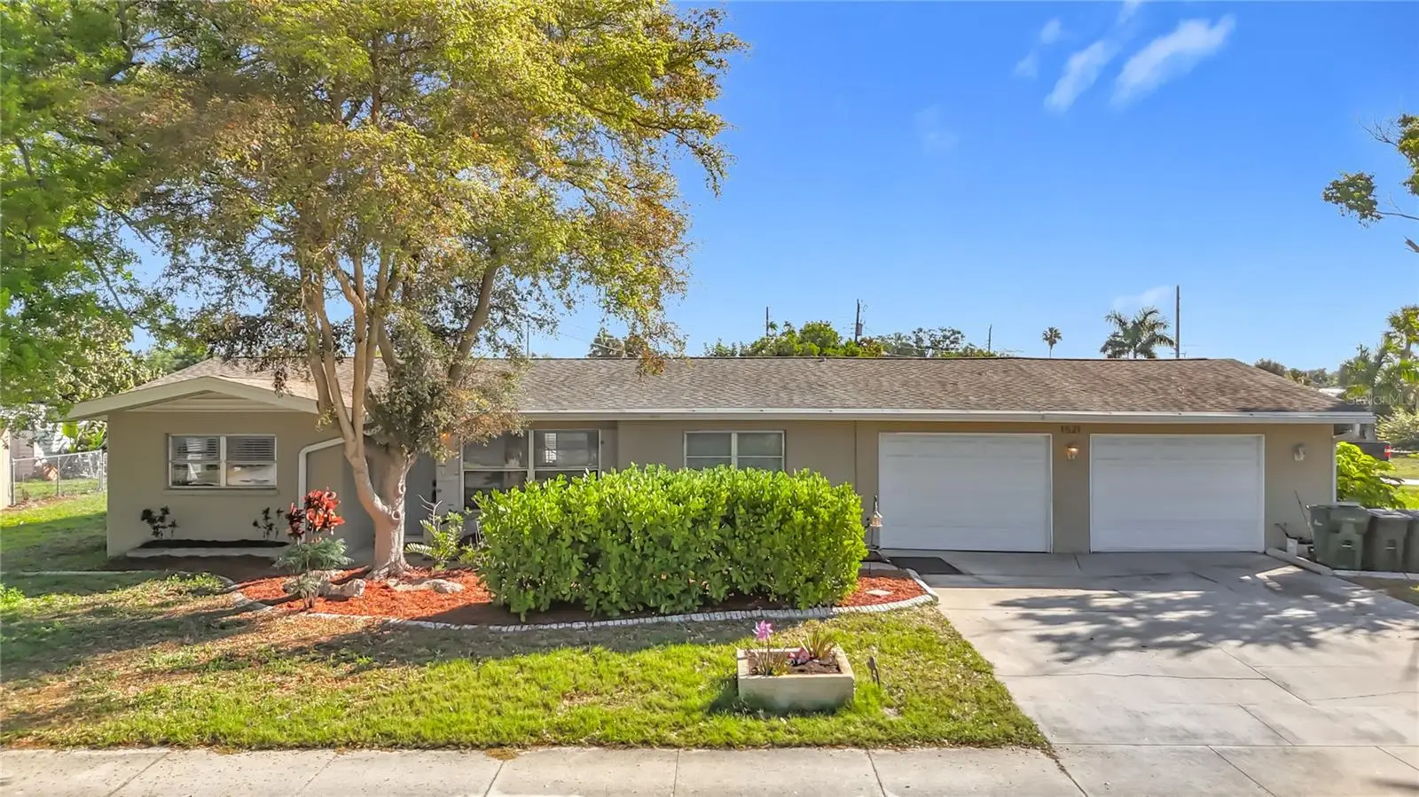 1521 Banyan Dr., FL