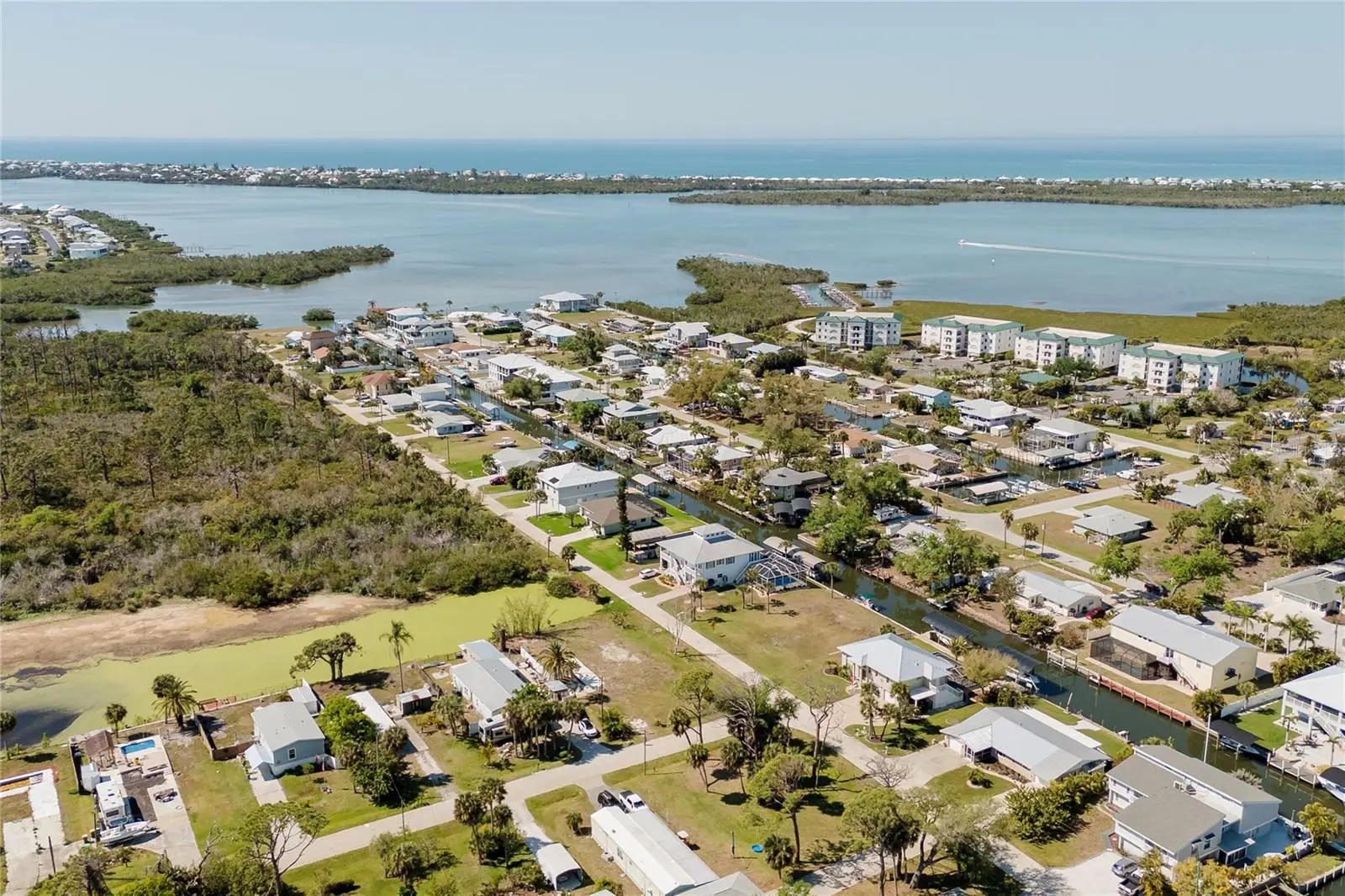 8195 Pine Tree Lane, FL