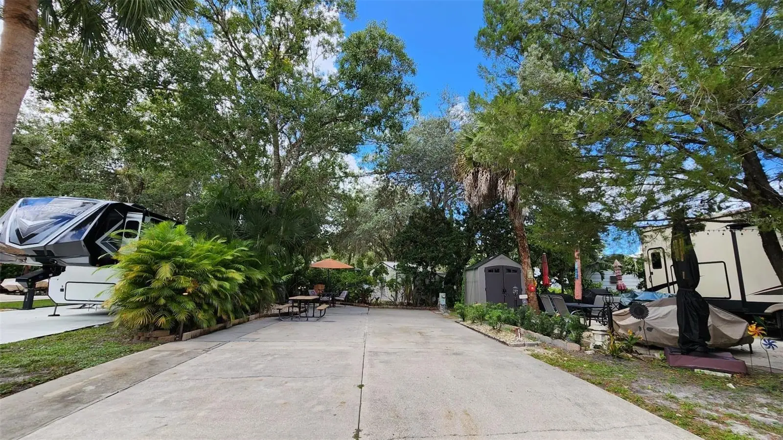 153 Horseshoe Bend, FL