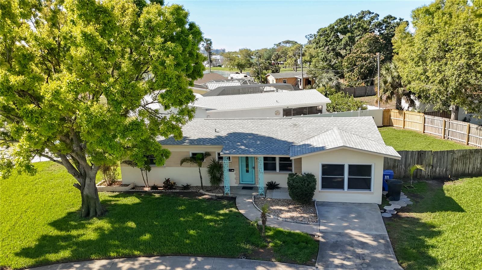 396 Lewis Boulevard, FL
