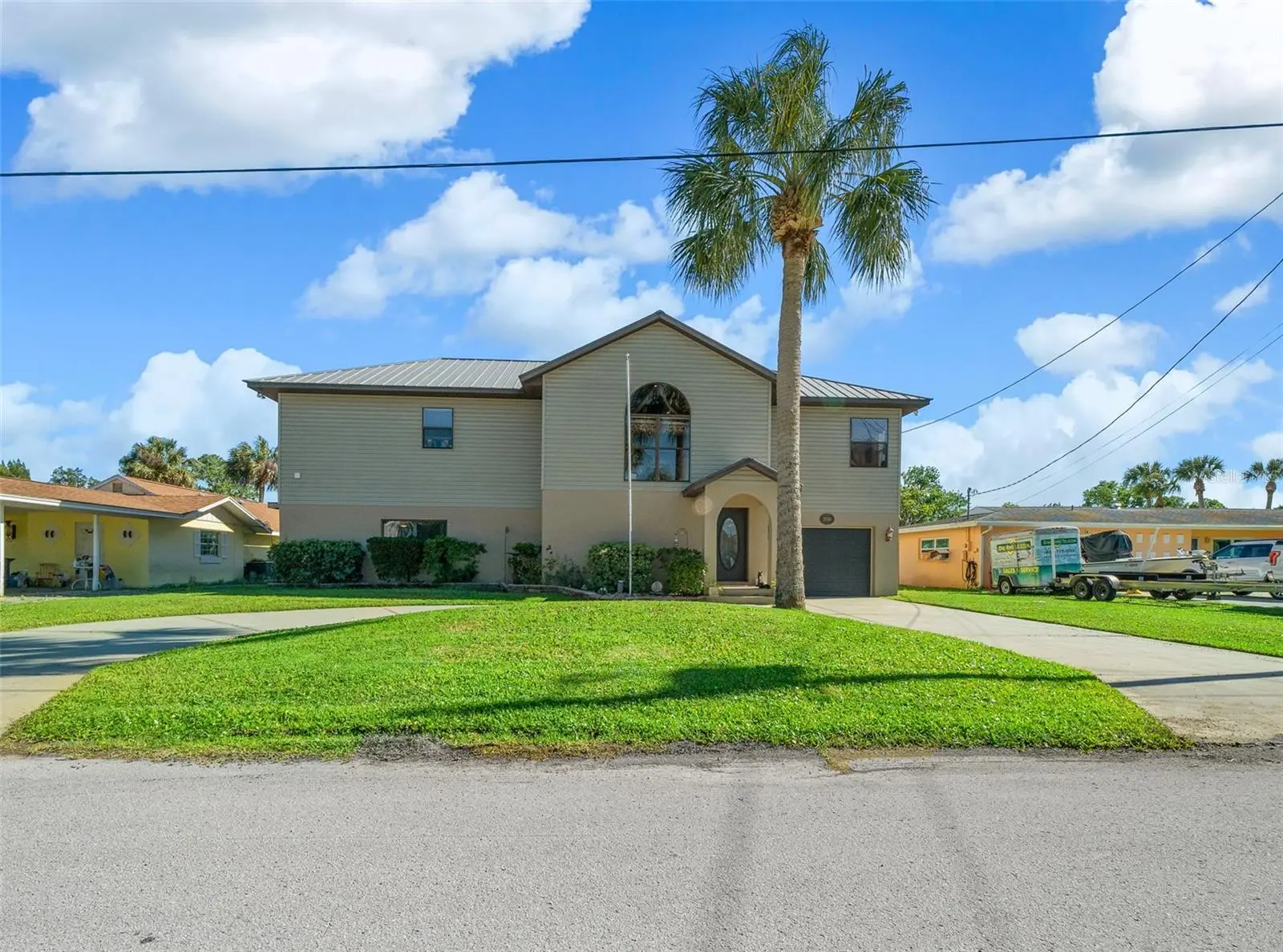 2050 18th Street, FL