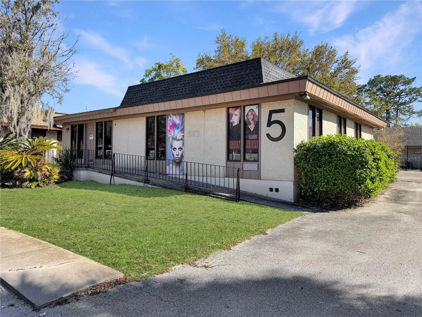 4131 University Boulevard, FL