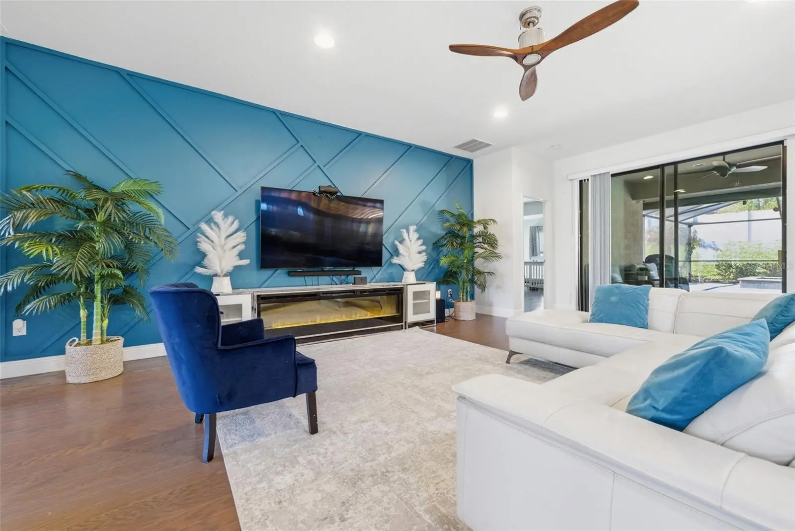 1844 Via Lago Drive, FL