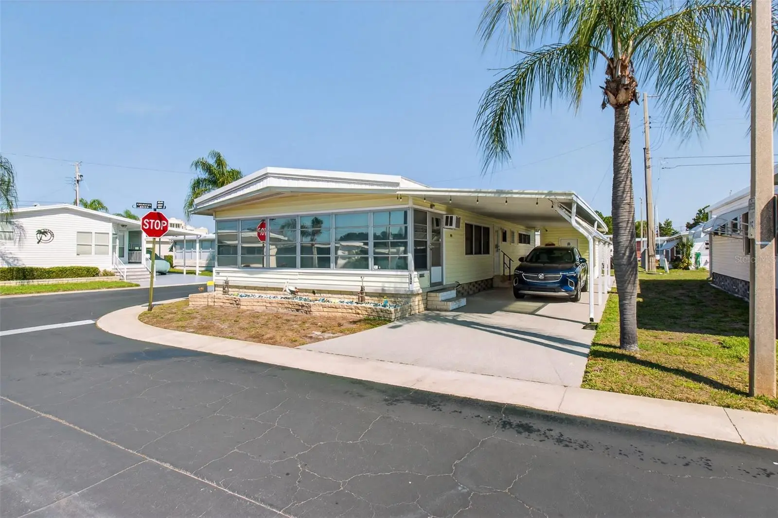 2000 Bay Drive, FL