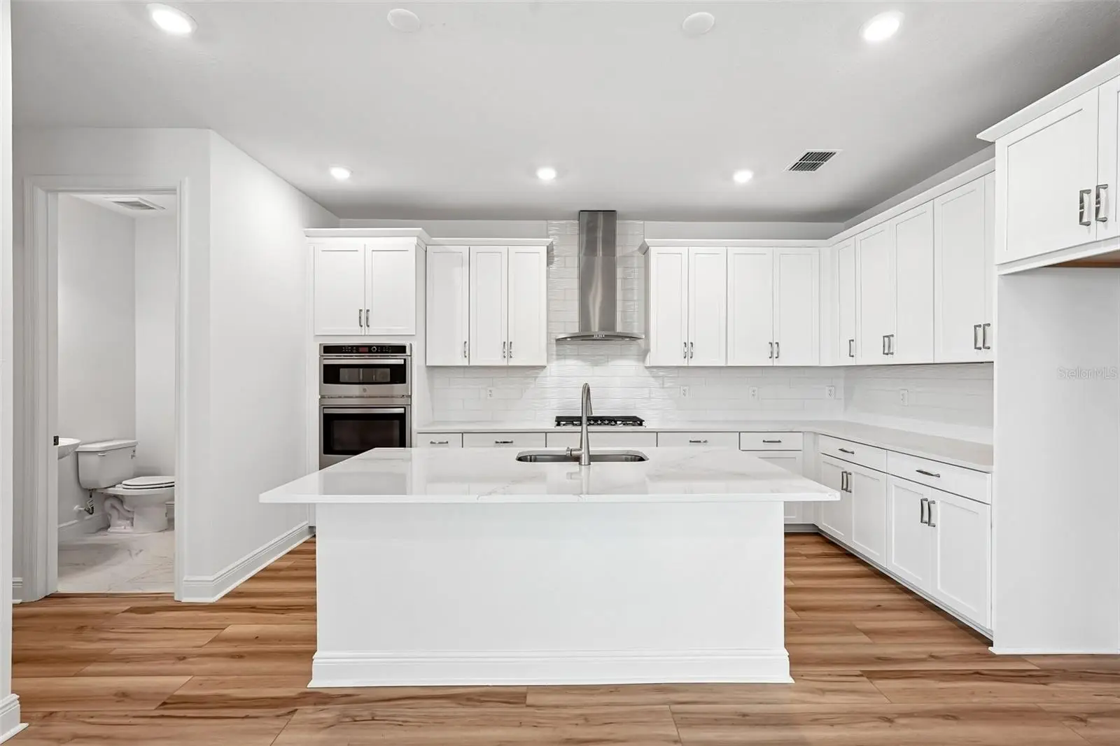 8221 Seaflower Parkway, FL
