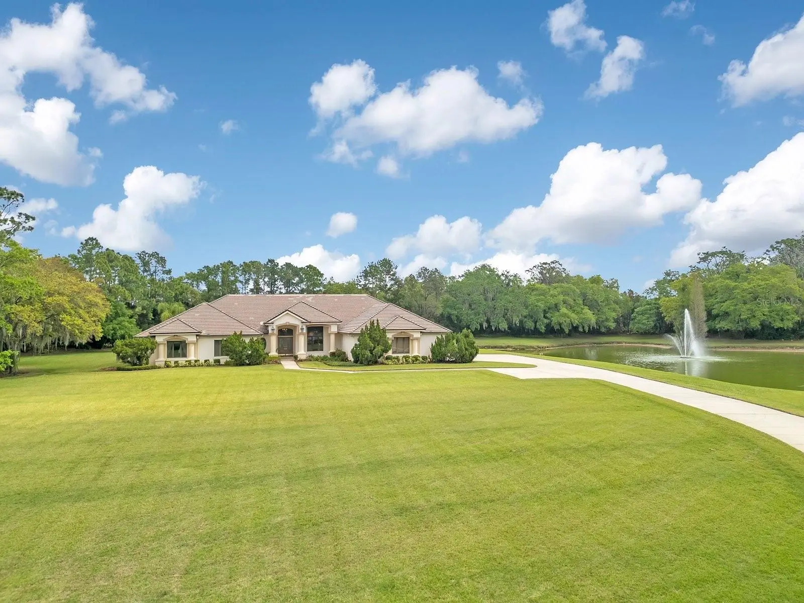 3300 Bridgefield Drive, FL