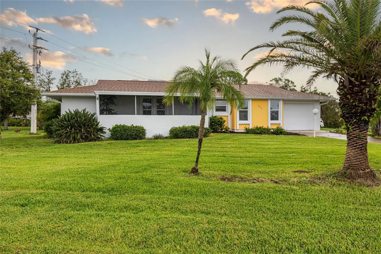 295 Annapolis Lane, FL