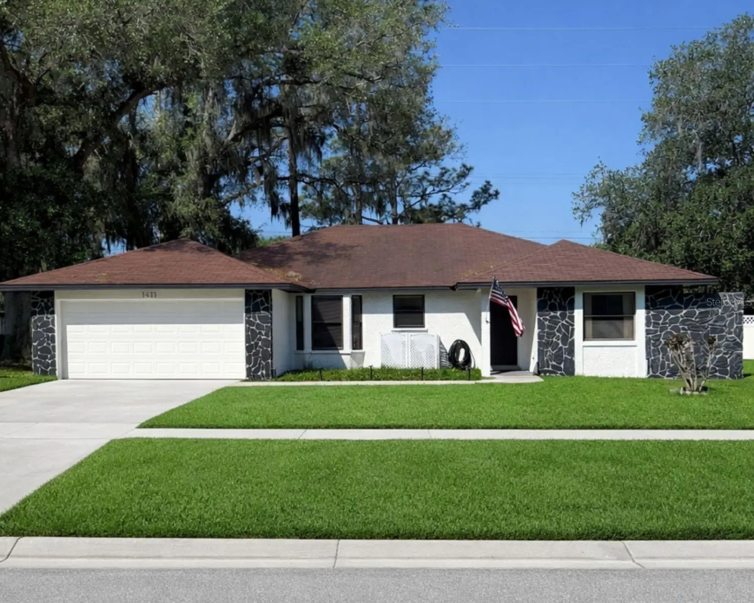 1413 Sandalwood Drive, FL