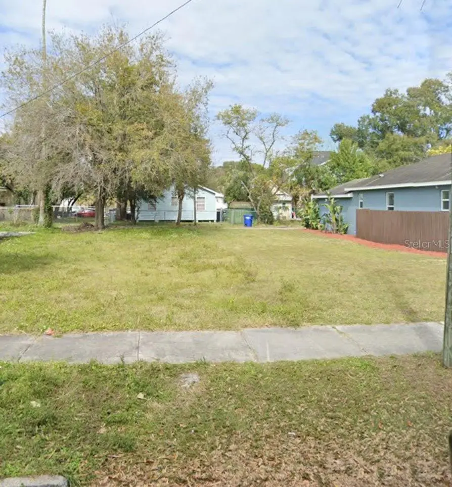 2133 Spruce Street, FL