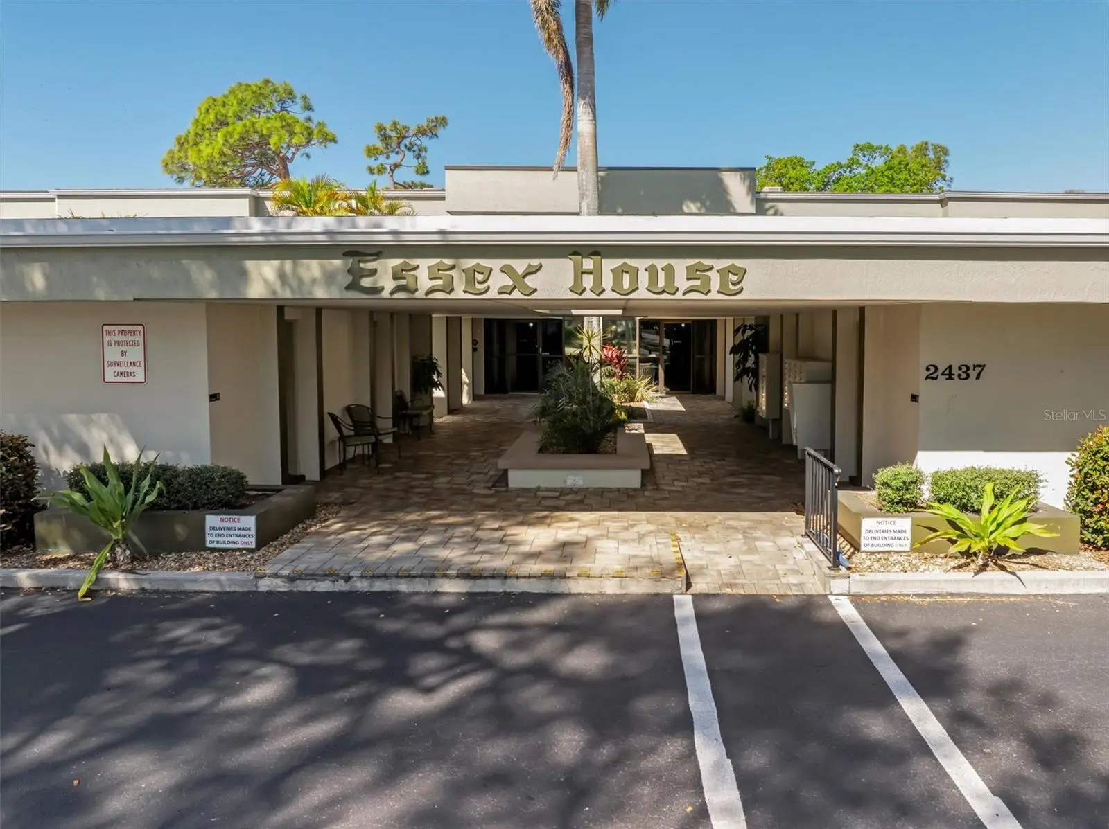 2437 Harbor Boulevard, FL