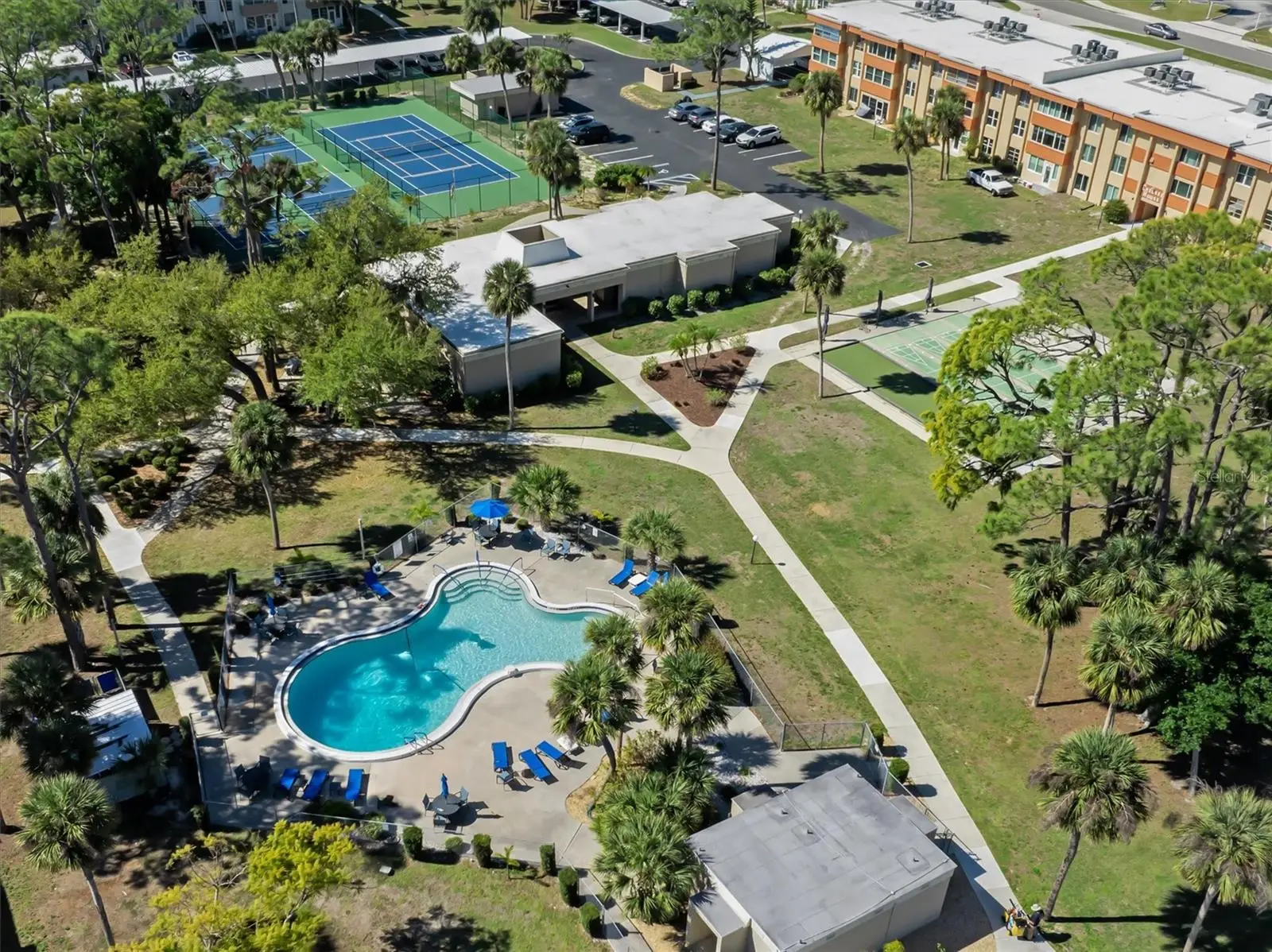 2437 Harbor Boulevard, FL
