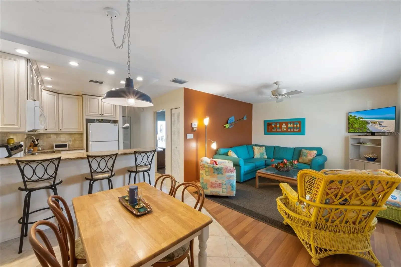 117 7th Street, FL