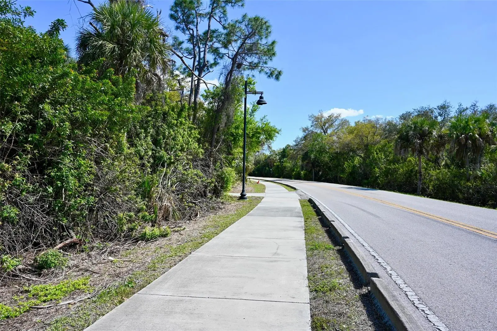 22901 Bayshore Road, FL