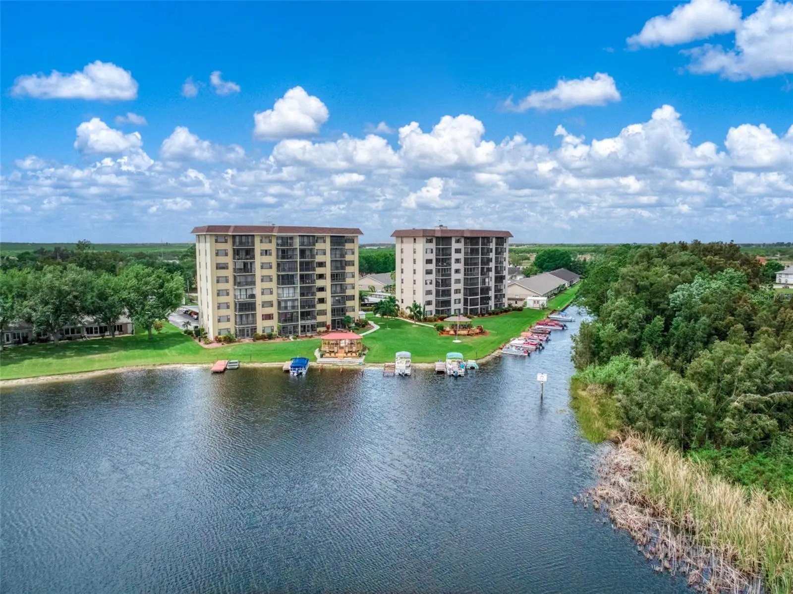 117 Country Club Drive, FL
