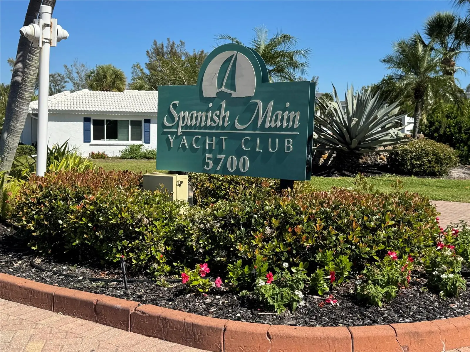 718 Spanish Drive, FL