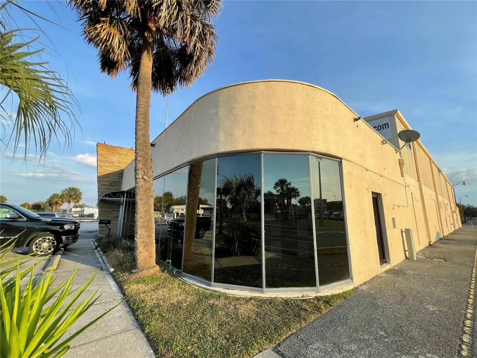 201 Main Street, FL
