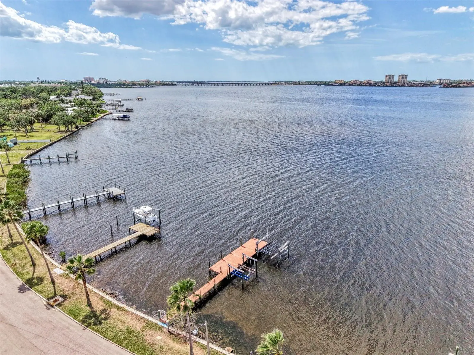 1822 Riverside Drive, FL