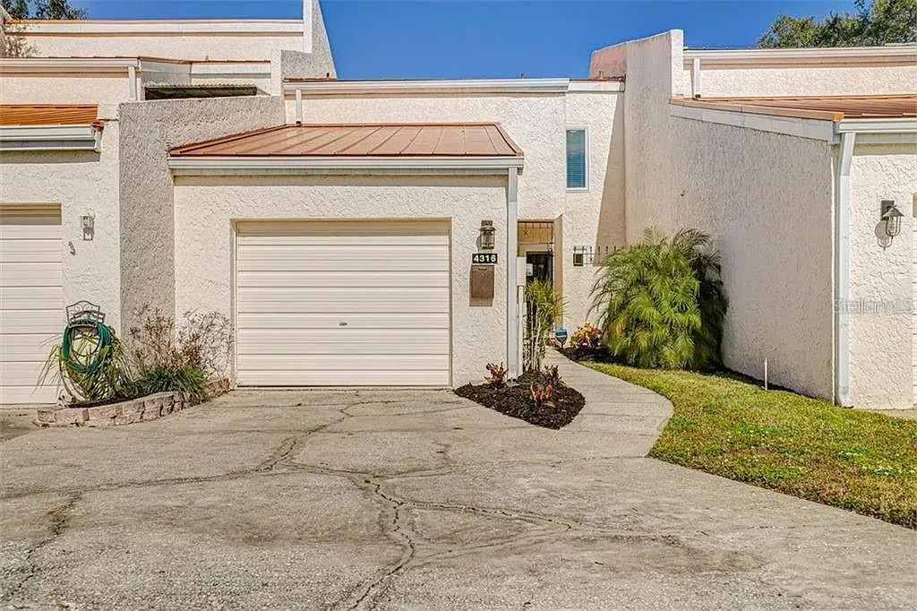 4316 Sunray Court, FL