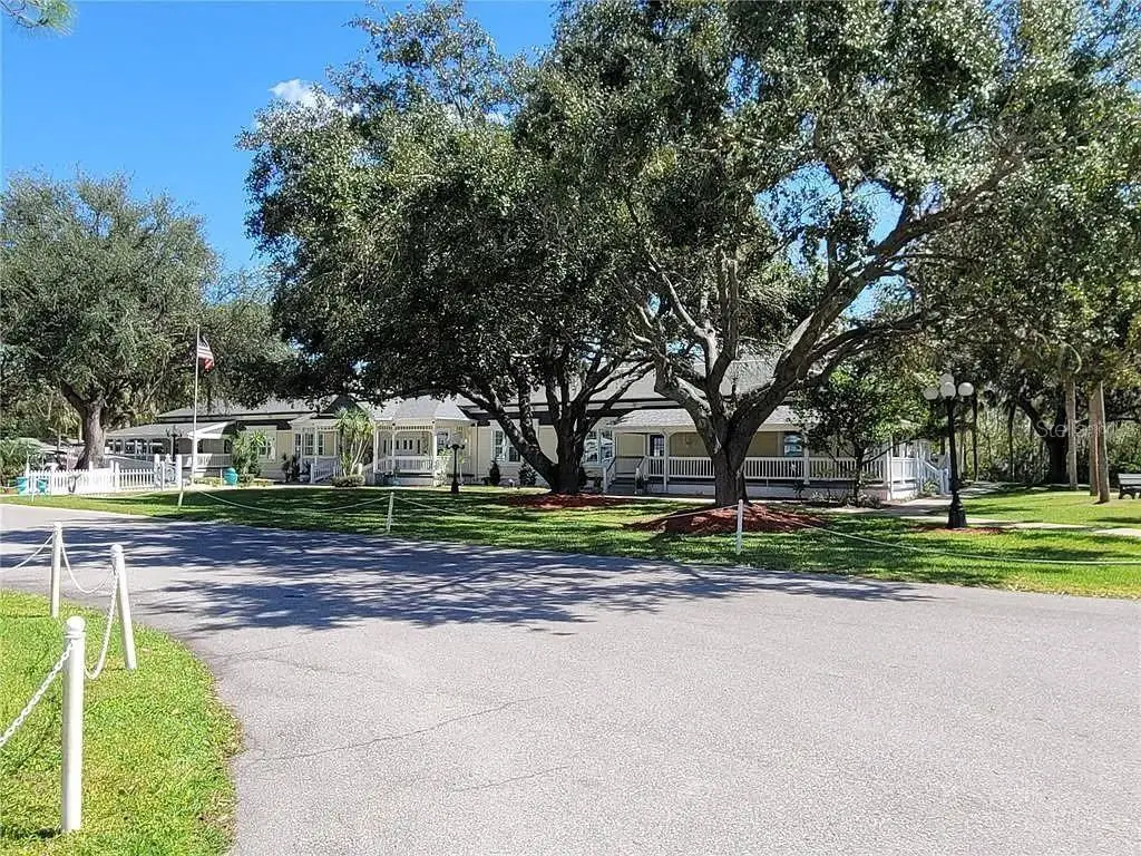 236 Ramsgate Way, FL