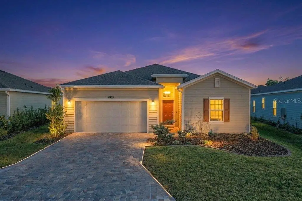 210 White Rabbit Run, FL