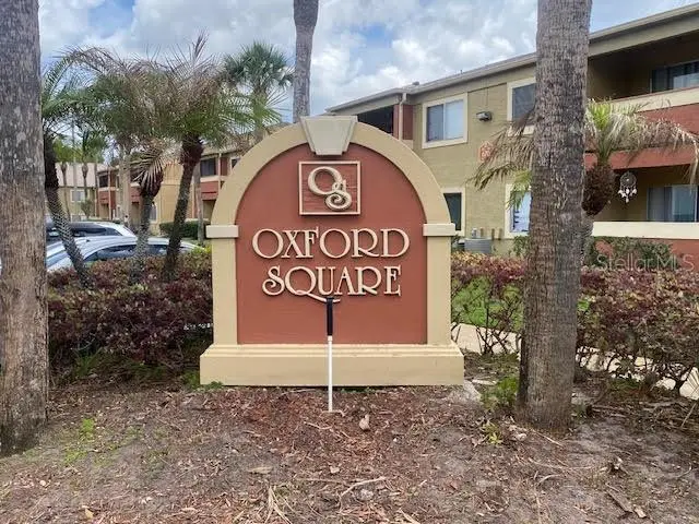 646 Kenwick Circle, FL