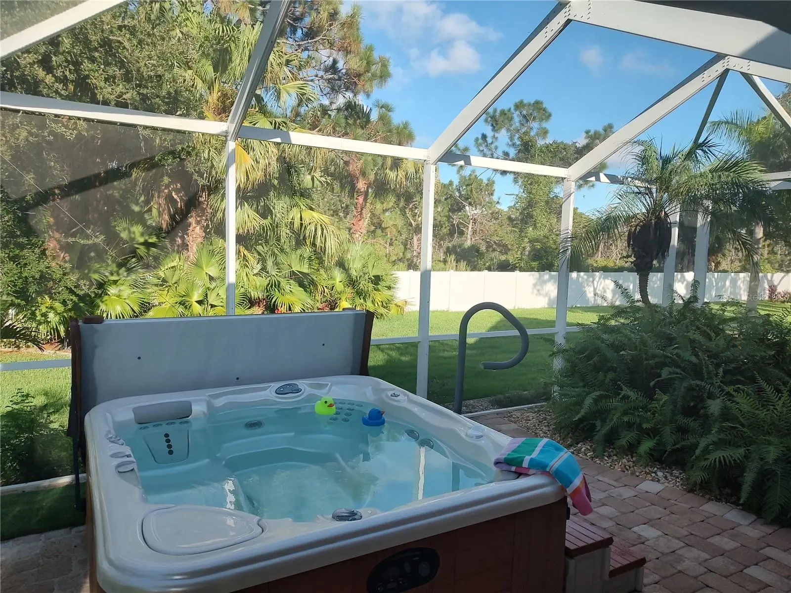 872 Clear Lake Drive, FL