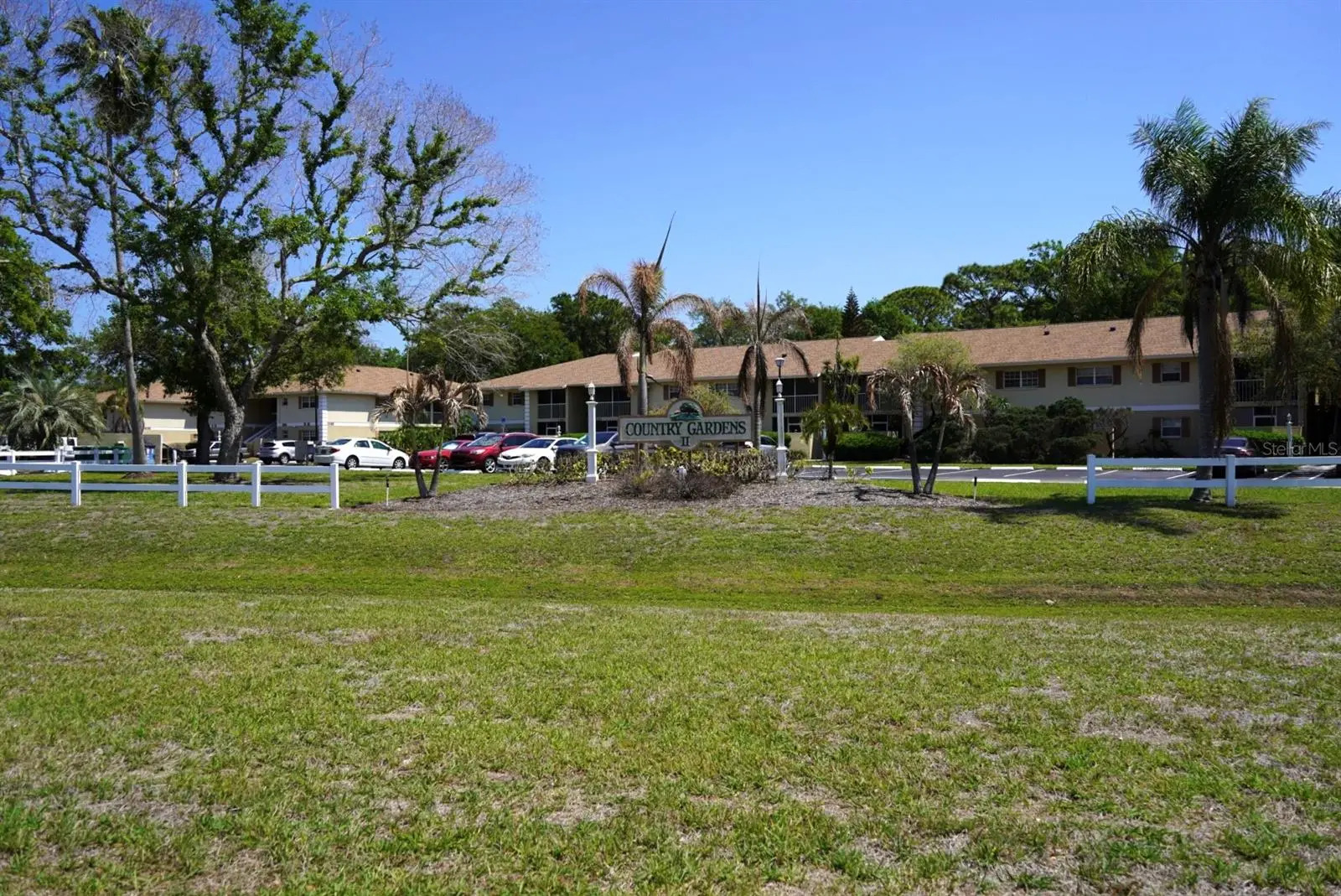 1664 Sunny Brook Lane, FL
