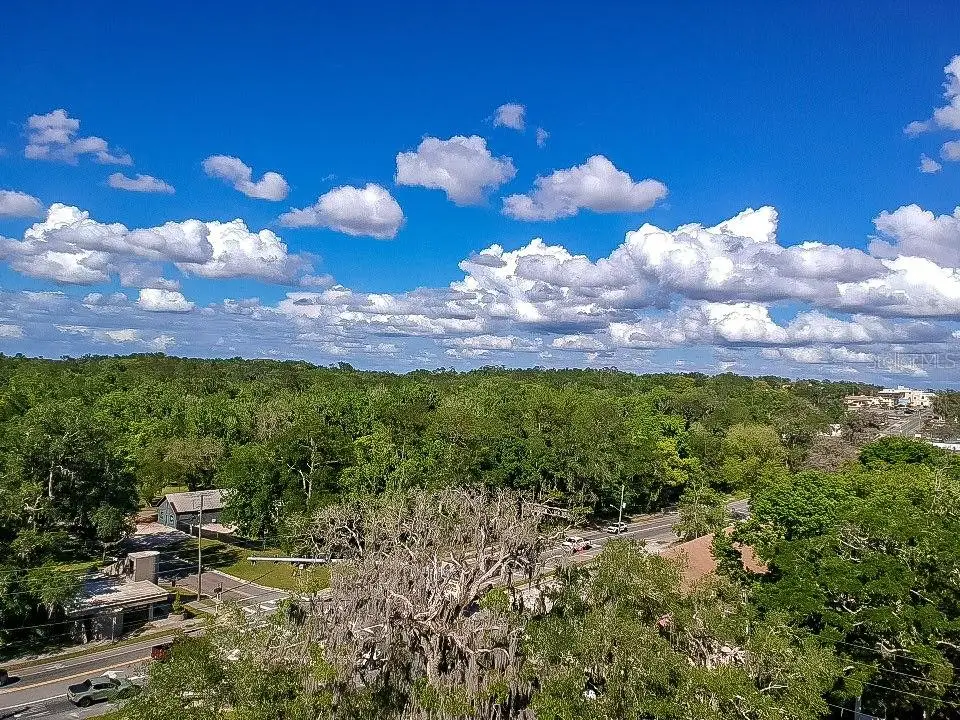 615 Old Hospital Drive, FL