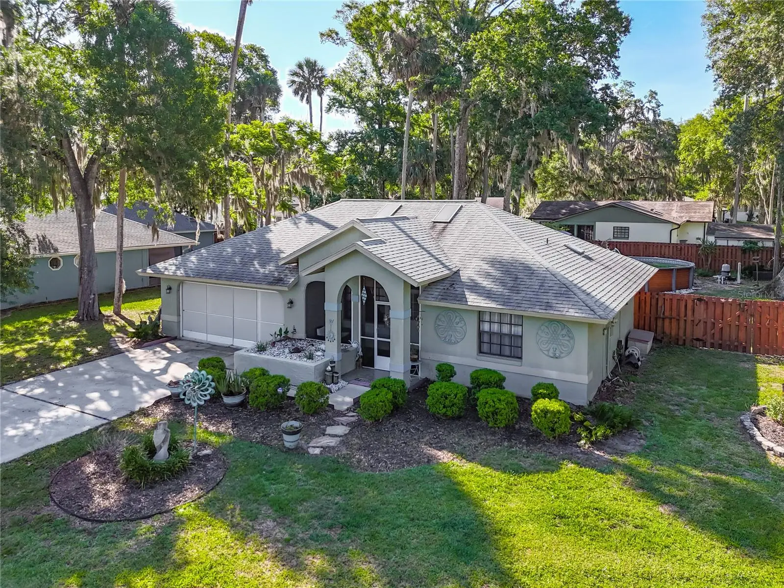 27 Black Hawk Place, FL