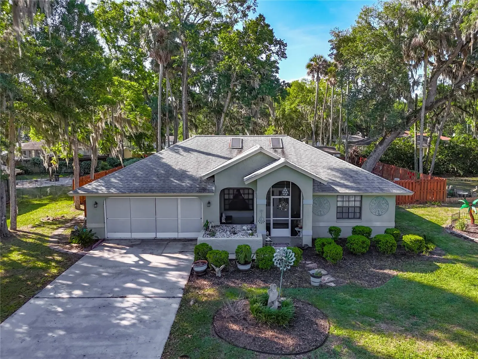 27 Black Hawk Place, FL