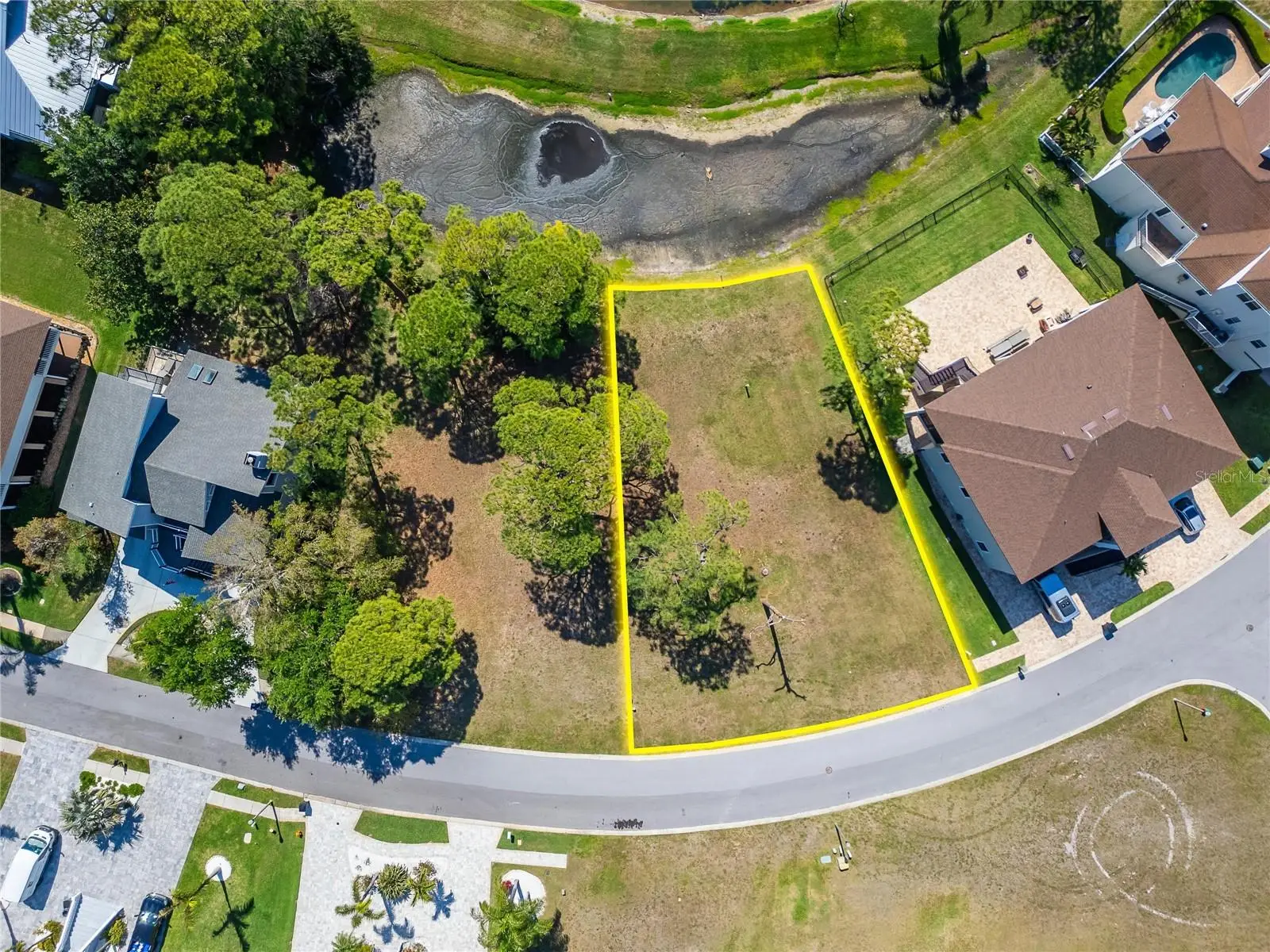 N Pointe Alexis Drive, FL