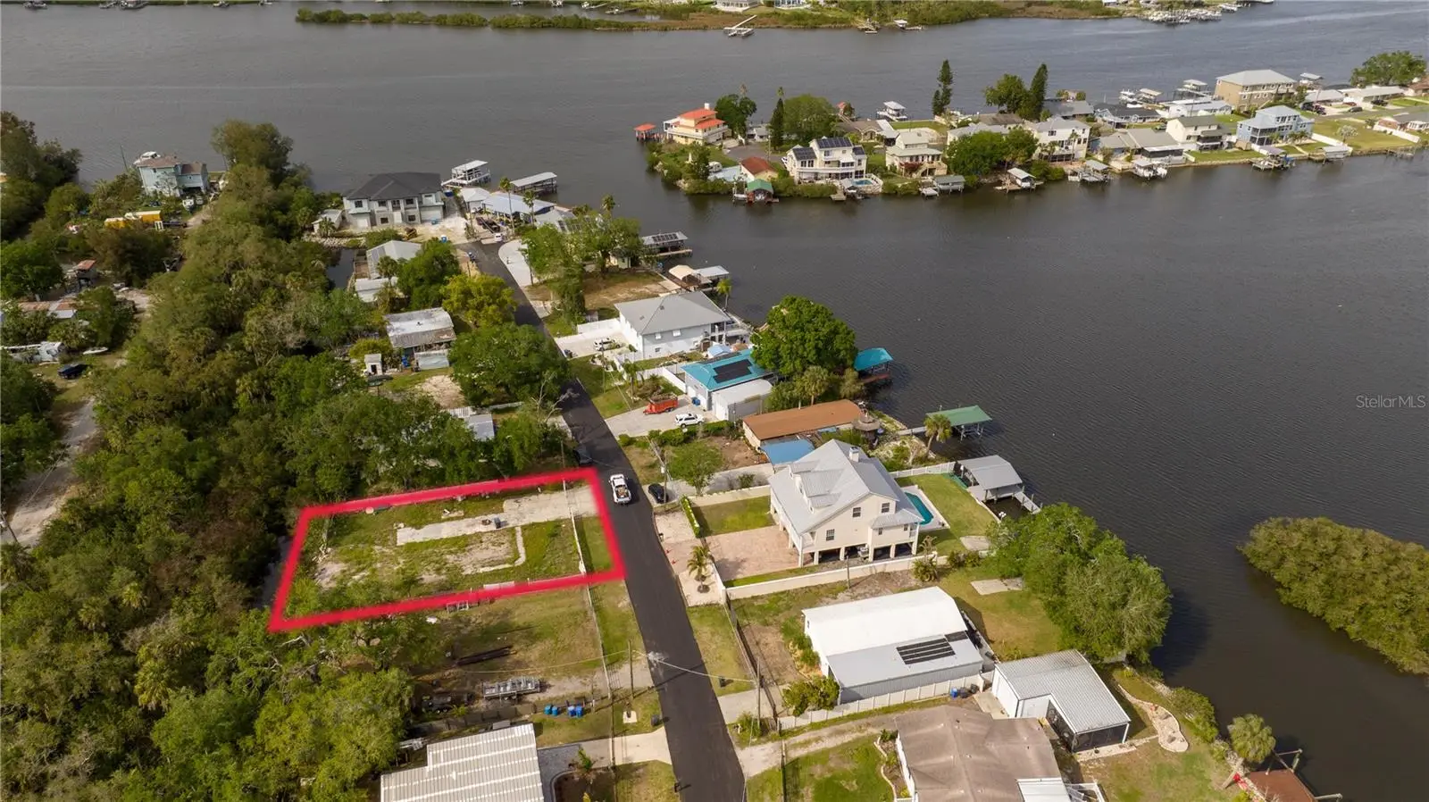 9923 Alavista Drive, FL