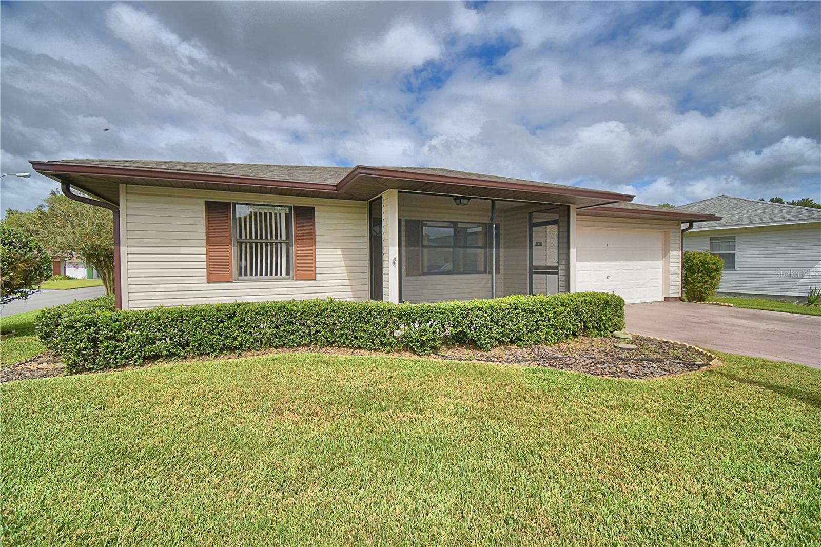 4828 Squire Hollow Drive, FL