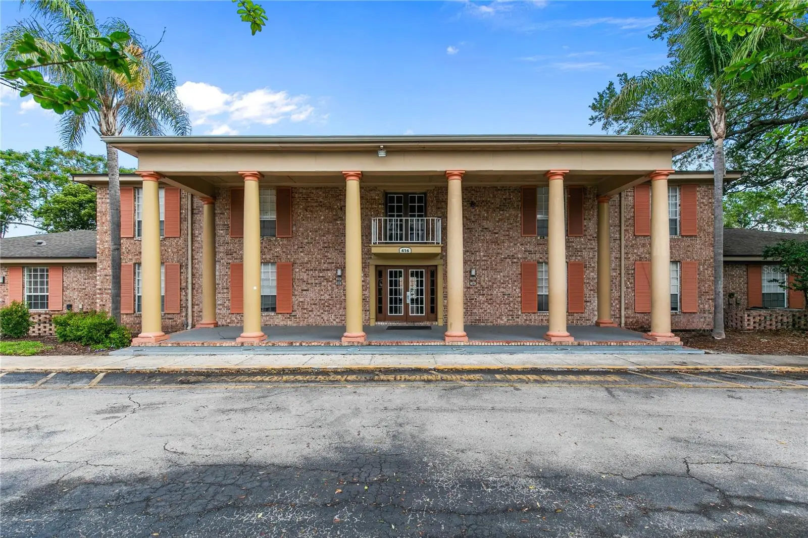 416 Banyon Tree Circle, FL