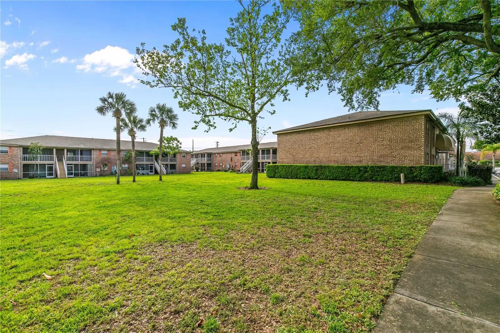 416 Banyon Tree Circle, FL