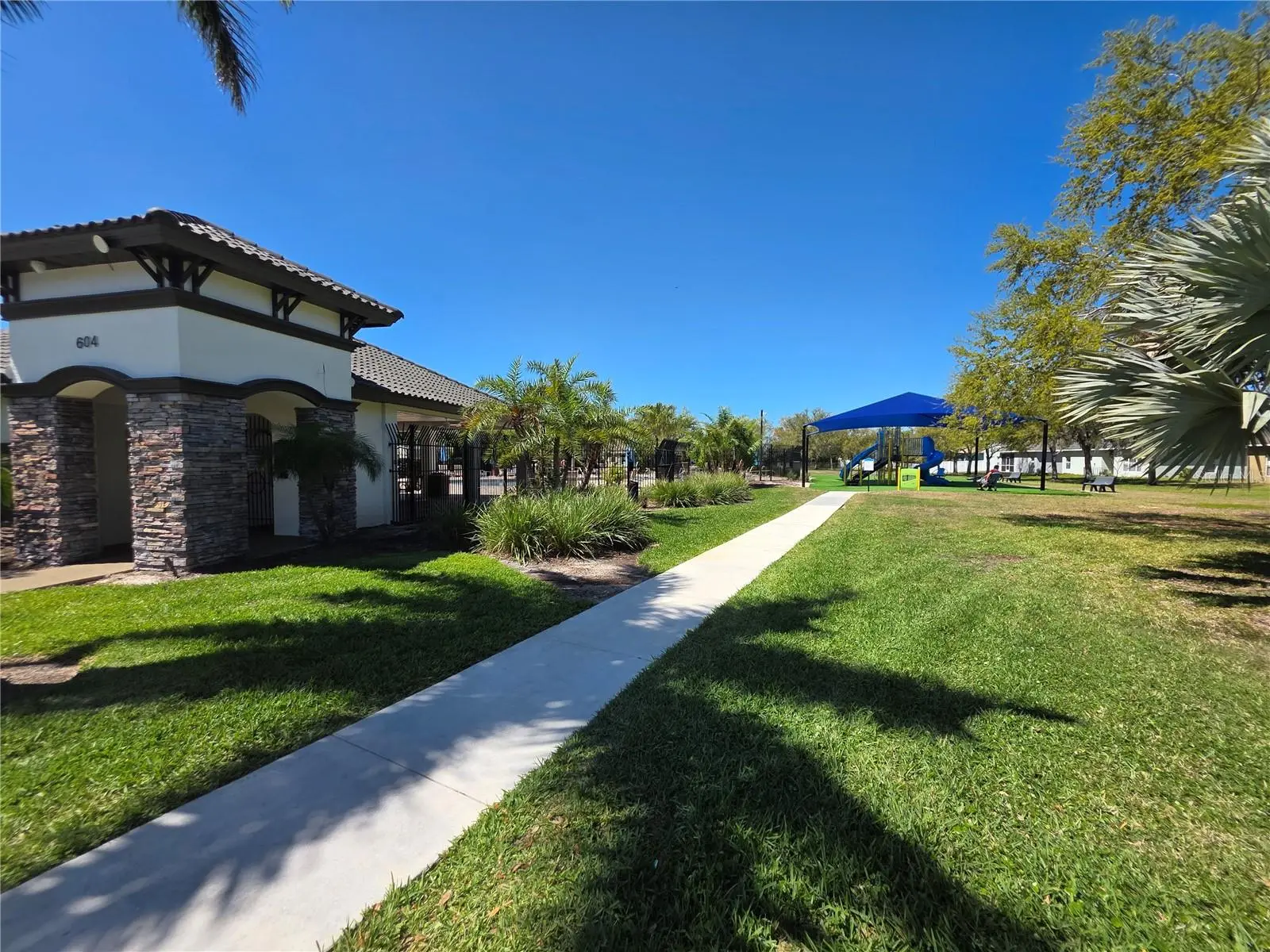 563 Vista Ridge Drive, FL