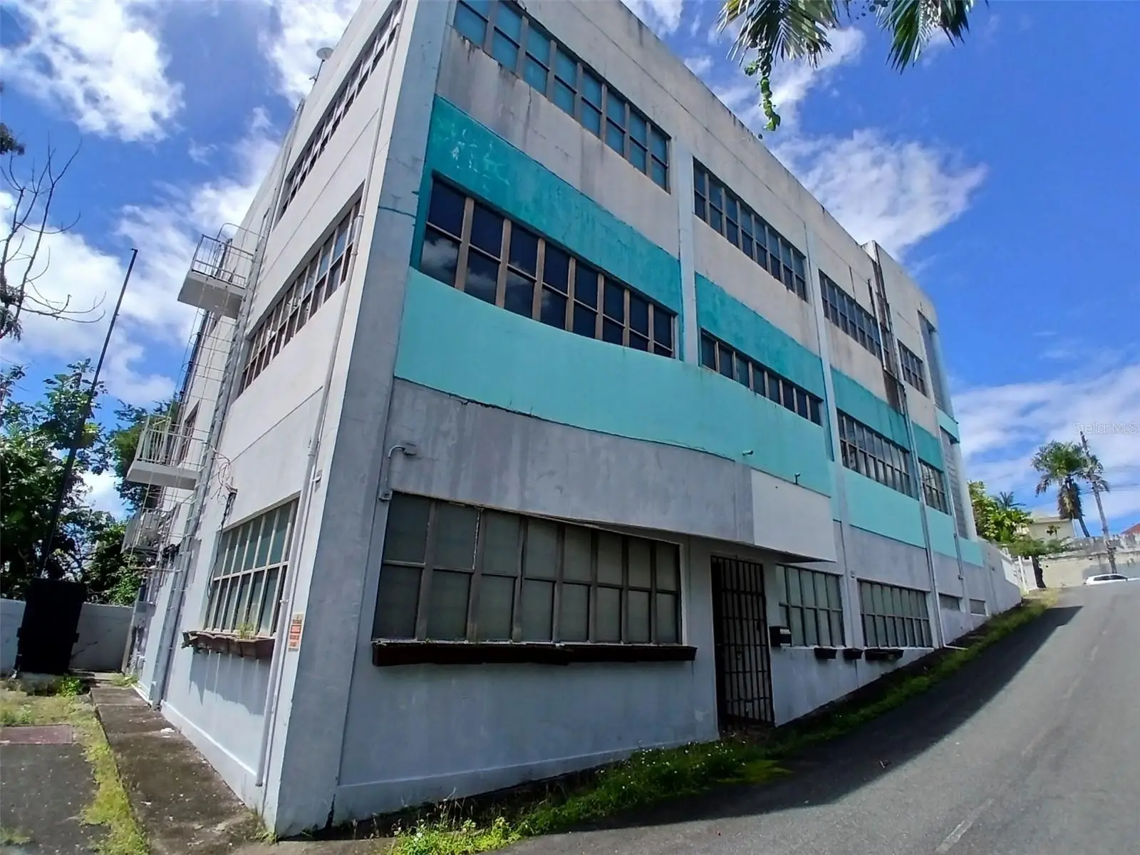 97 State Road 2 Pueblo Viejo, PR