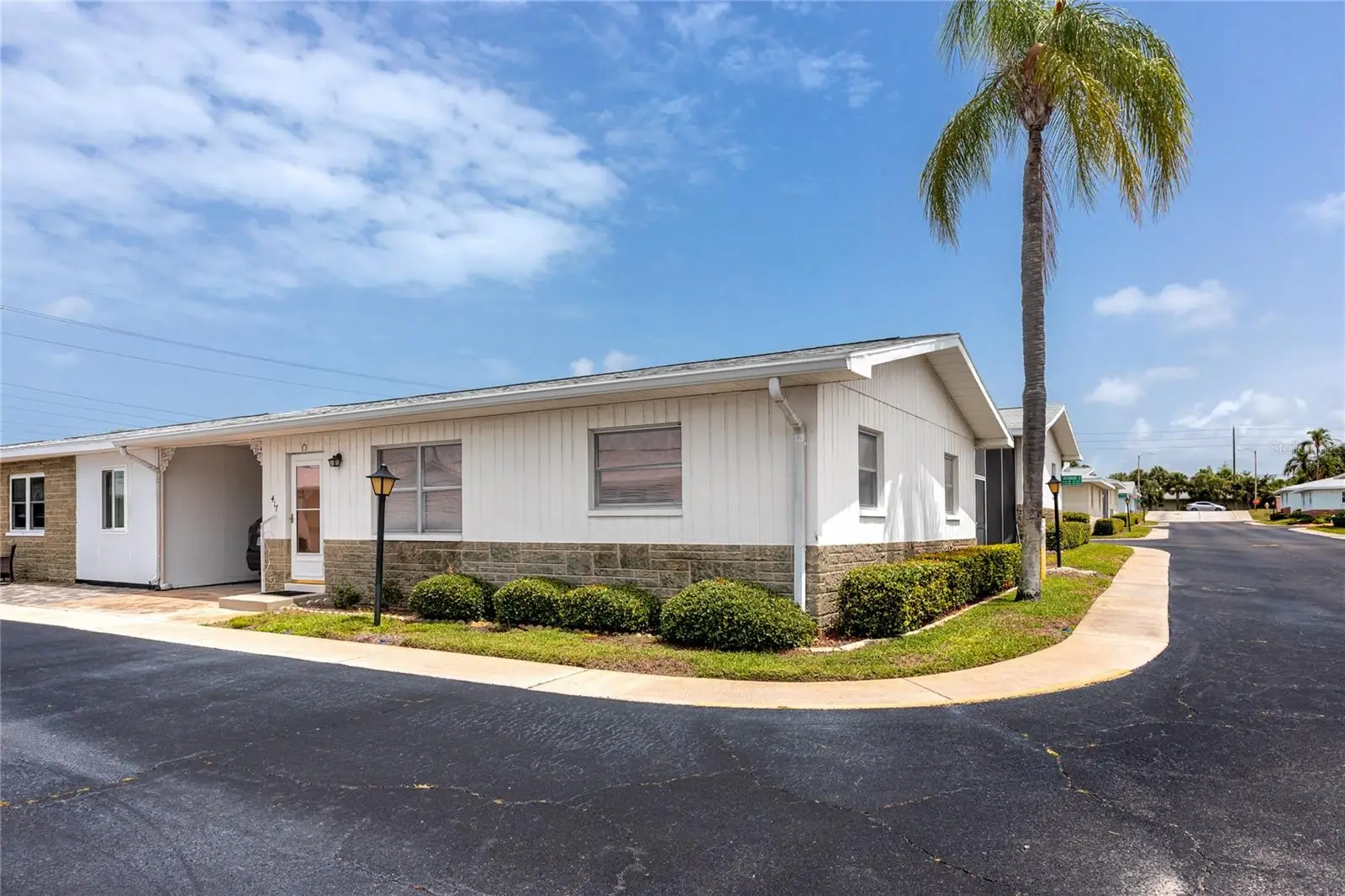 12400 Park Boulevard, FL