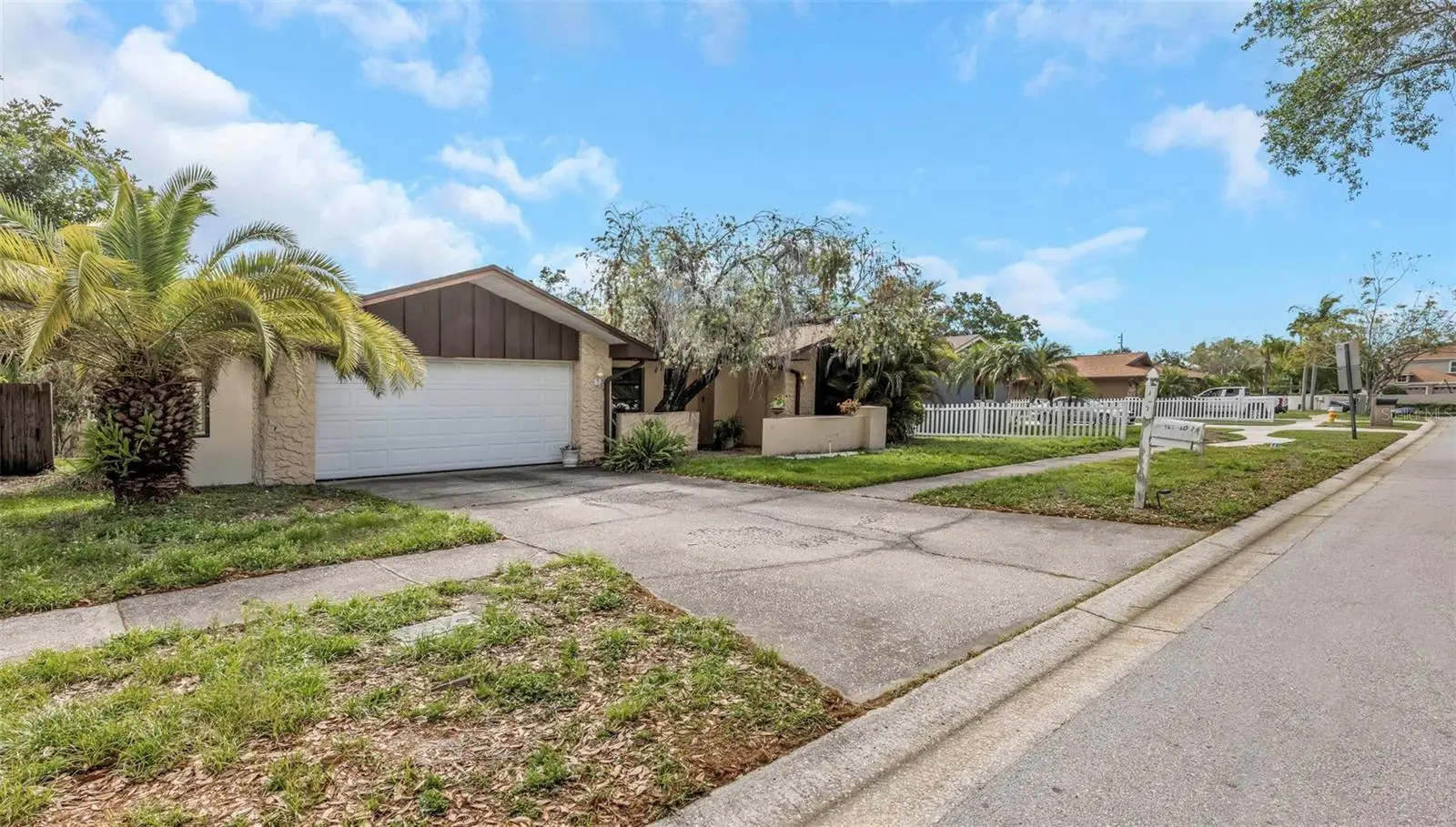 107 Country Villas Drive, FL