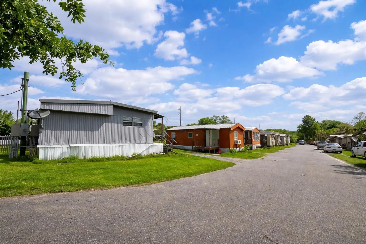 15992 Colonial Drive, FL