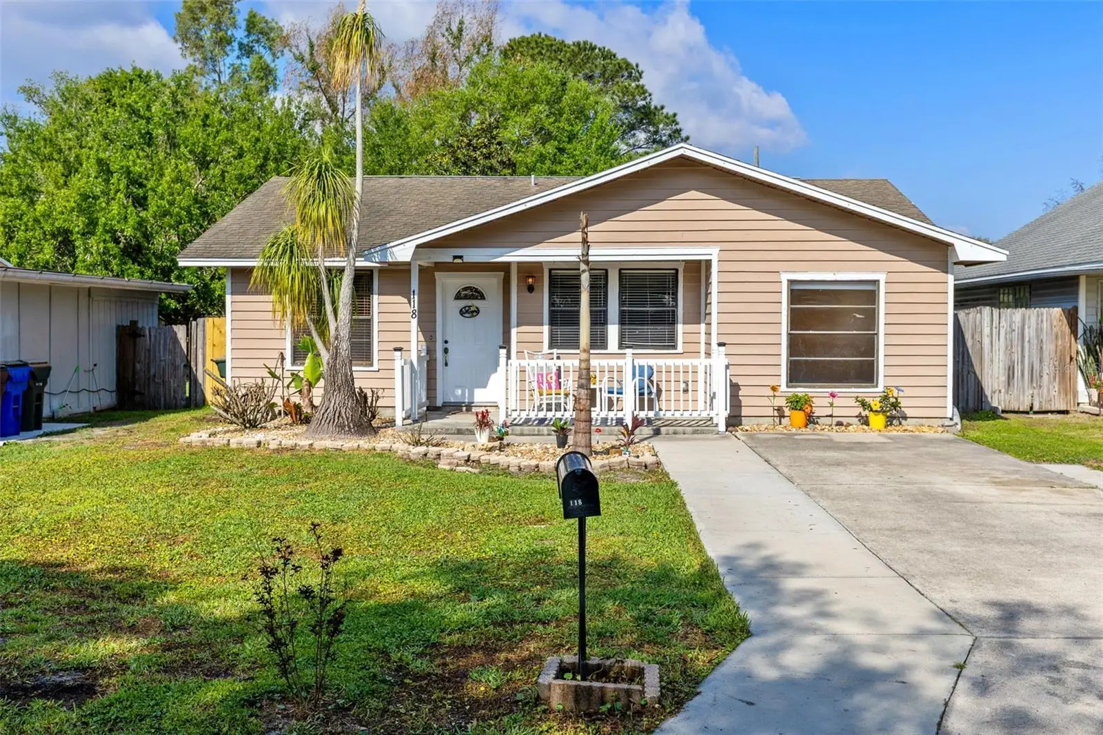 118 Georgia Avenue, FL