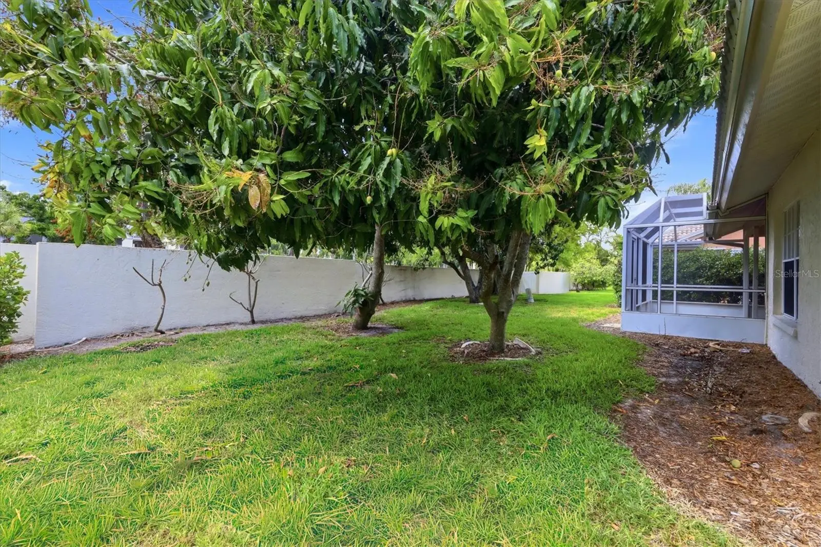 4738 Dundee Drive, FL