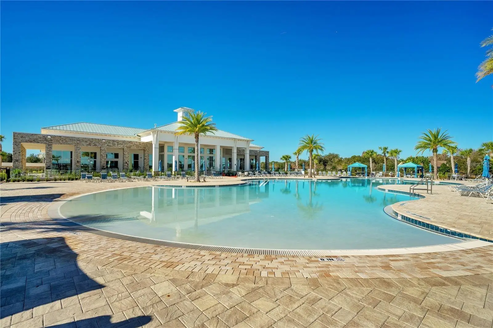 5017 Fountainwood Drive, FL