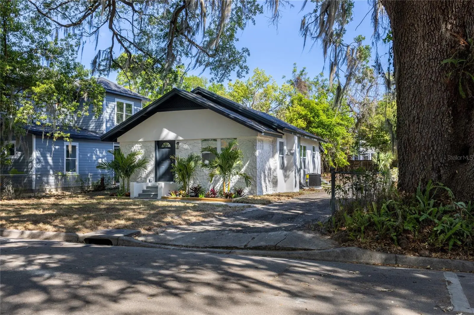 418 3rd Avenue, FL