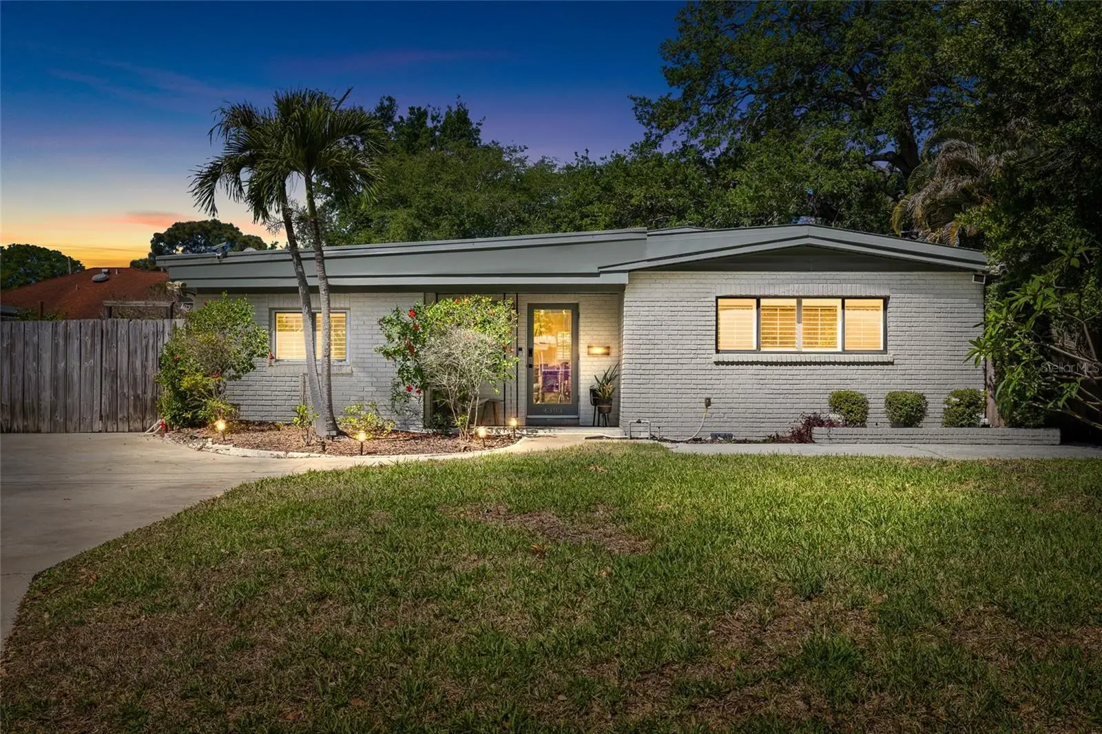 4303 Cameron Avenue, FL