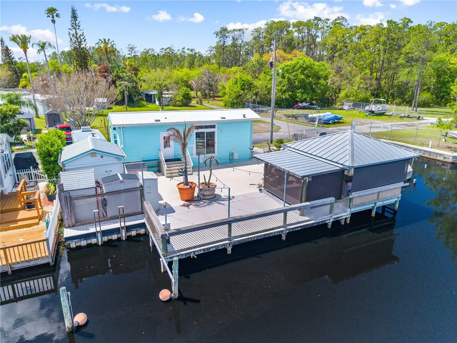 1315 Pine Island Dr N, FL