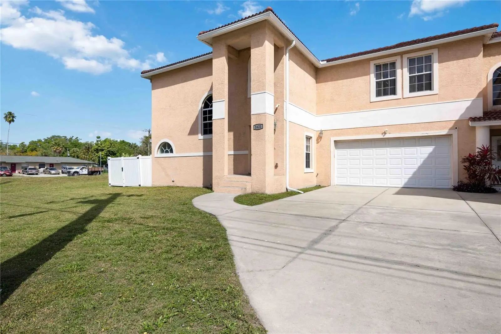 1621 Dr Martin Luther King Way, FL